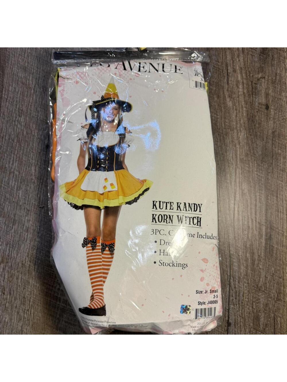 Avenue “Kute Kandy Korn Witch” 3-piece Halloween costume